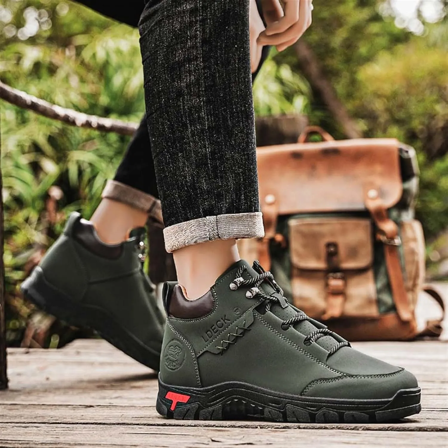 Mens Outdoor Lightweight Hiking Shoes Waterproof Trailing Trekking Breathable Walking Shoes Non Slip Comfortable Lace Up Sneakers Round Toe Arch Support Running Sports Shoes
