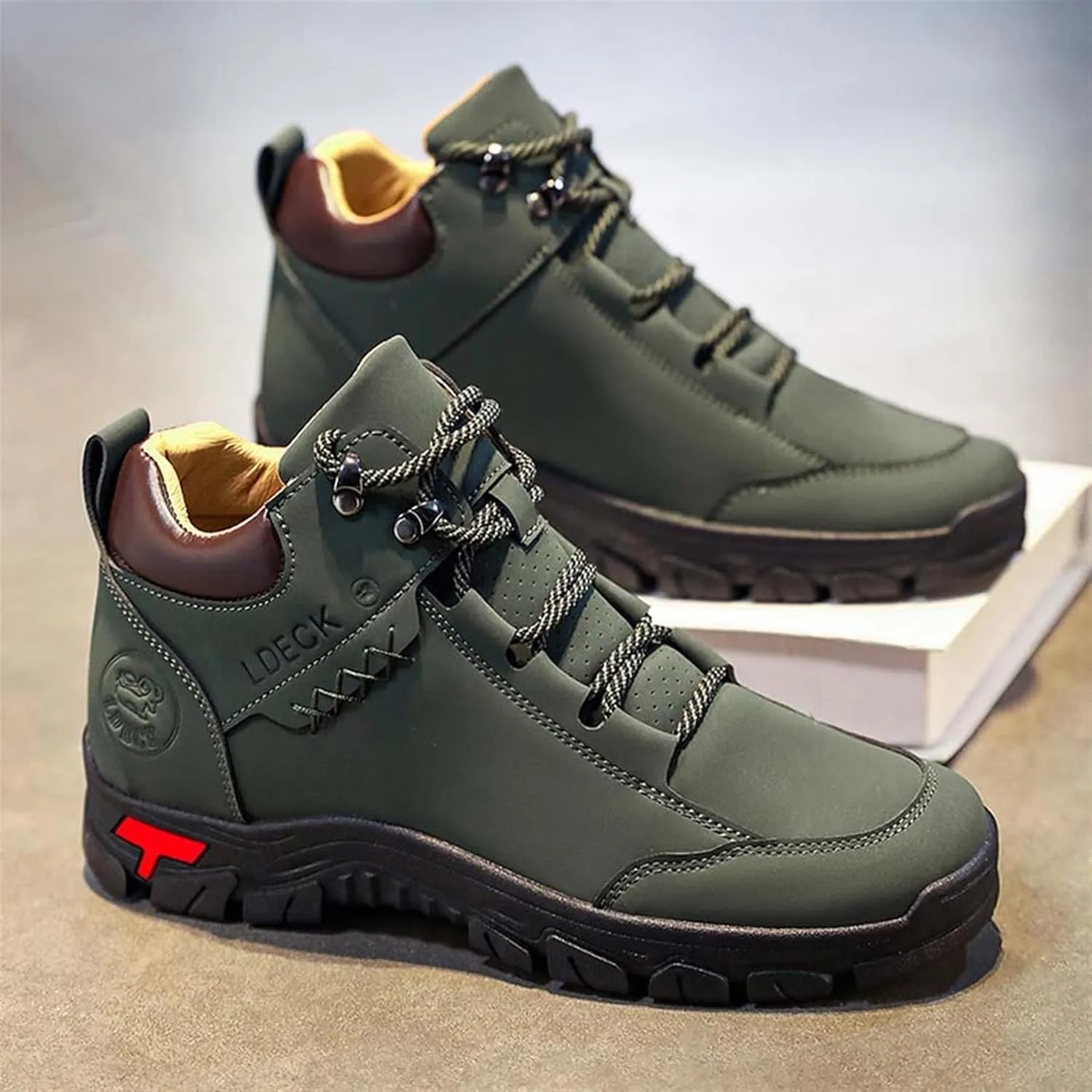 Mens Outdoor Lightweight Hiking Shoes Waterproof Trailing Trekking Breathable Walking Shoes Non Slip Comfortable Lace Up Sneakers Round Toe Arch Support Running Sports Shoes