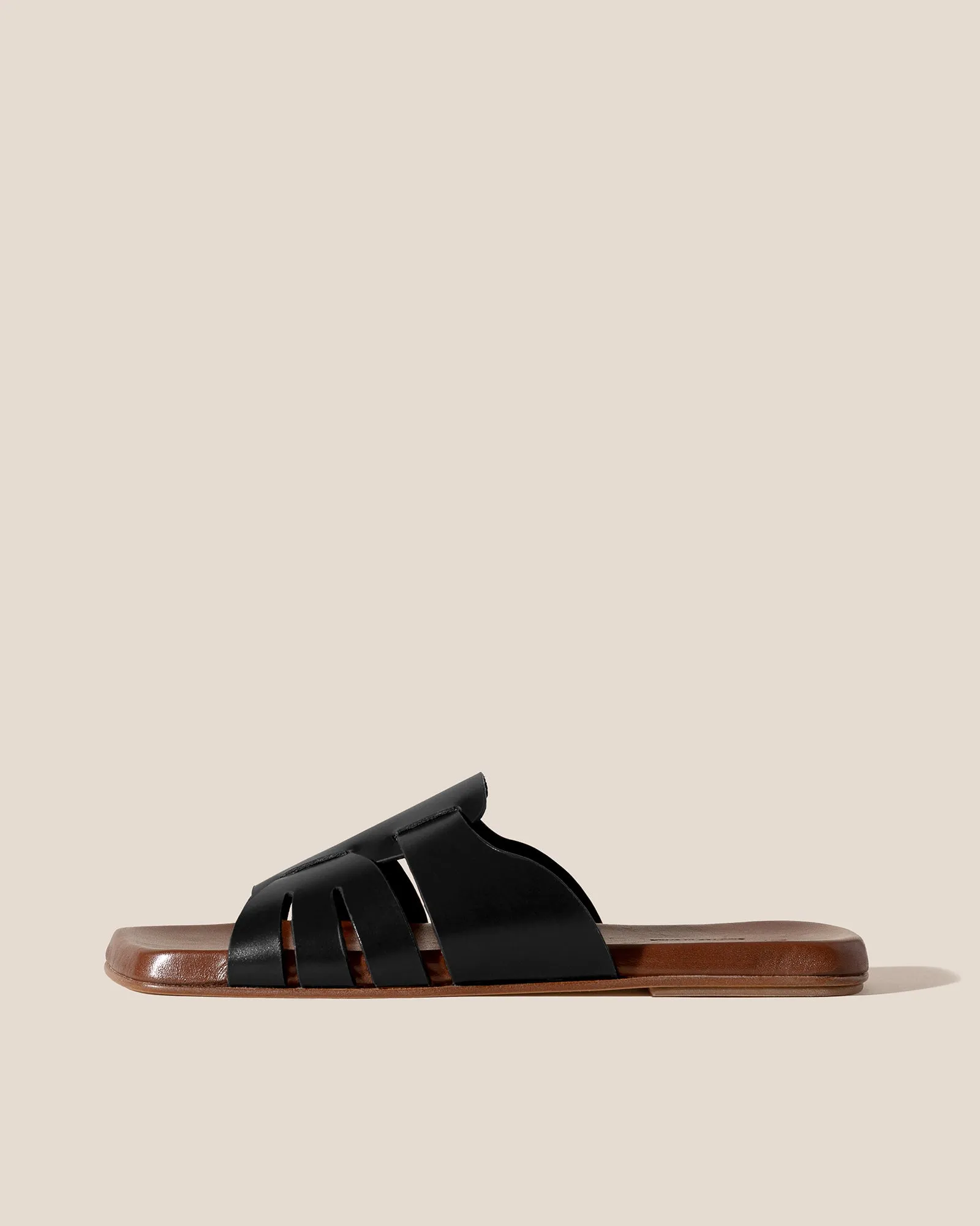 Pala - Black