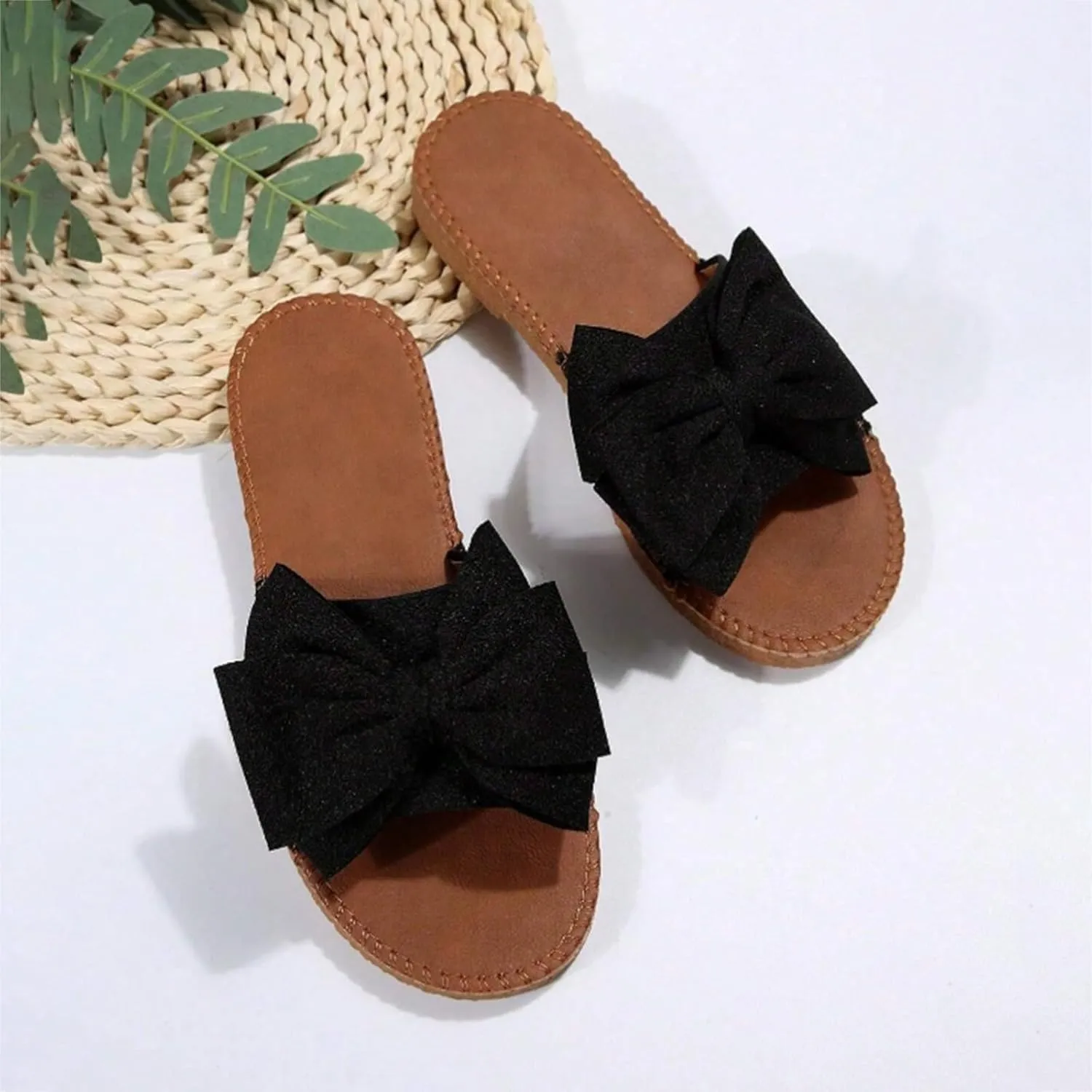 SuanlaTDS Womens Flat Sandals Dressy Summer 2025 Bow Open Toe Casual Comfortable Slip-on Slides Beach Slippers Low Heel Outdoor Slide Walking Shoes Flip Flops Party Bohemian Sandal