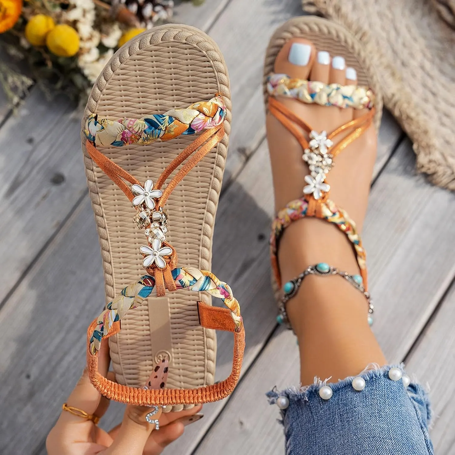 SuanlaTDS Women's Flat Sandals Dressy Summer 2025 Comfortable Elastic Ankle Strap Slip On T-Strap Open Toe Walking Bohemian Vacation Beach Shoes Casual Outdoor Low Heels Flats Slide Sandal