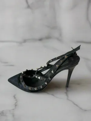 VALENTINO pony hair rockstud pointed toe pumps - size 8