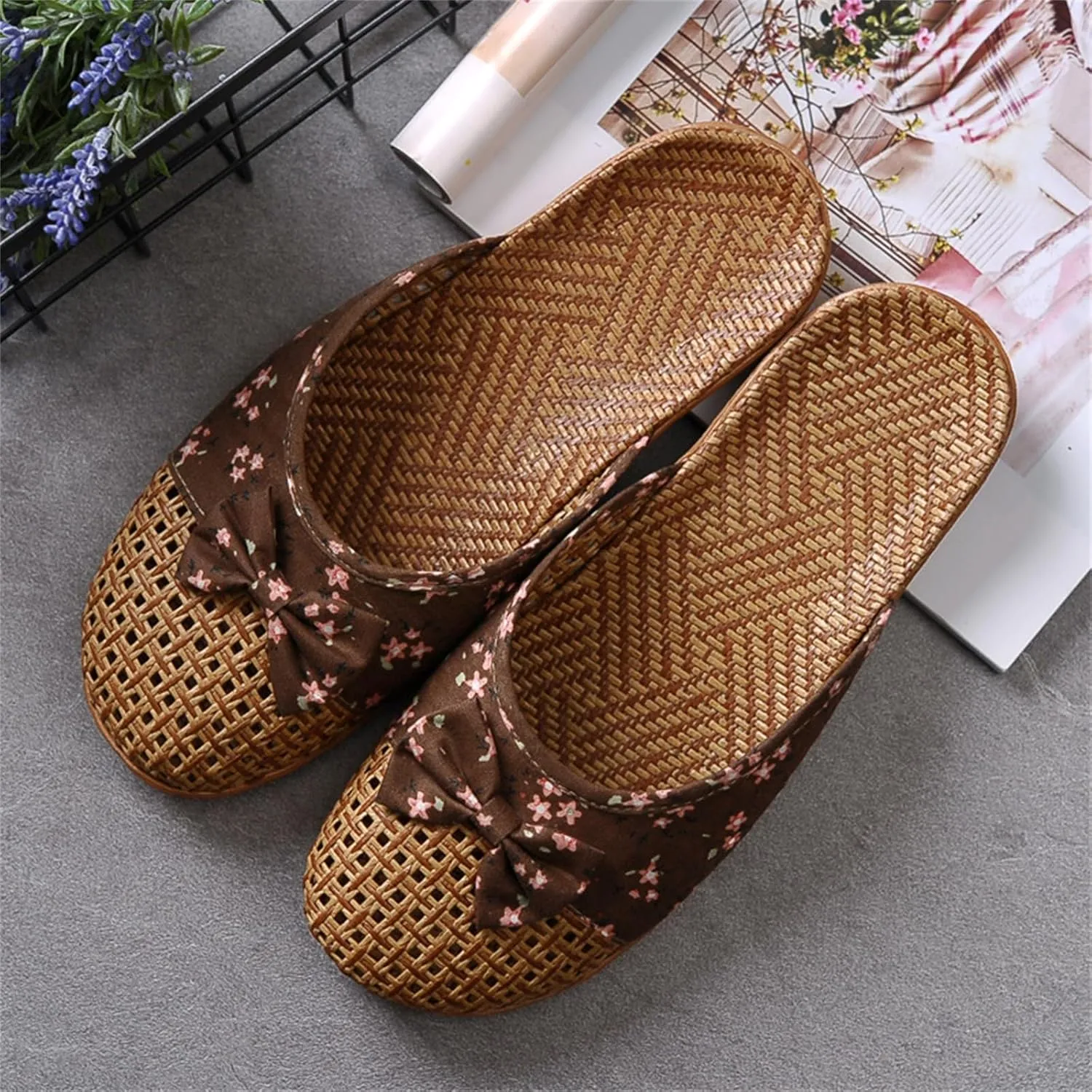 Womens Summer Slippers with Rubber Soles Memory Foam Closed Toe House Slippers Anti Slip Grass Mat Bamboo Sandals Indoor Breathable Outdoor Sandals